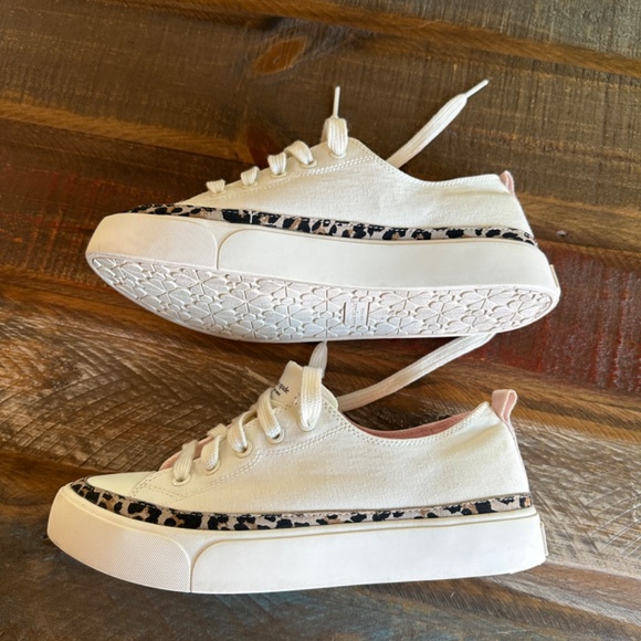 ๐ฅ๐๐KATE Spade! Kaia Leopard Print Trim Canvas Sneakers in cream-NEW!!๐๐๐ฅ - Picture 4 of 16